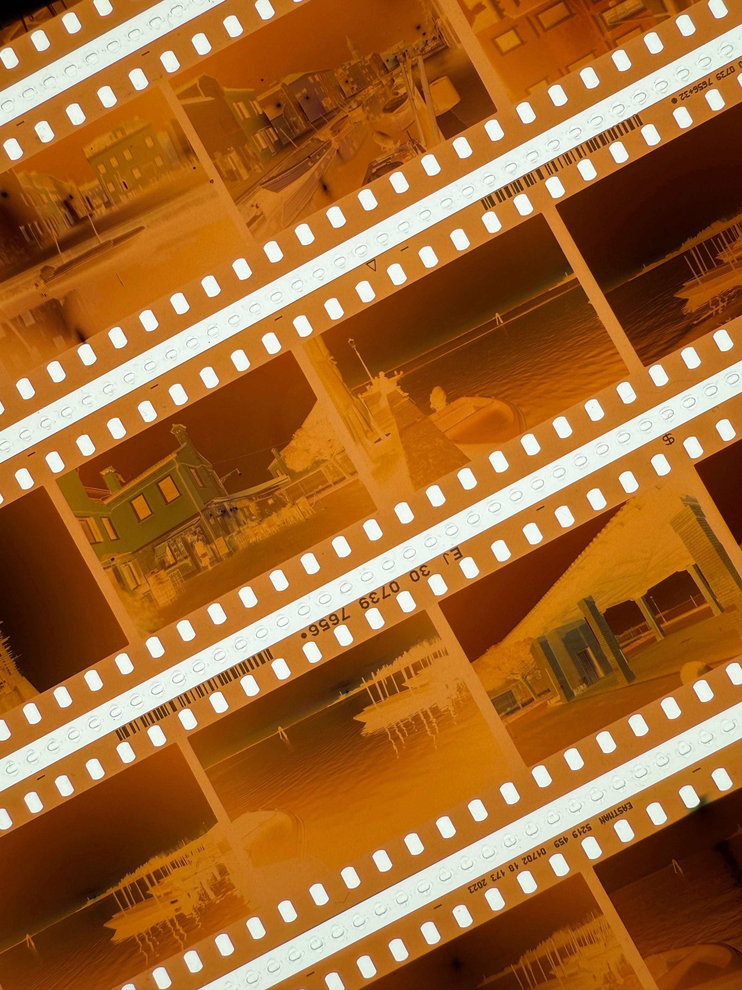 35mm Colour Film Process and Scan - C41