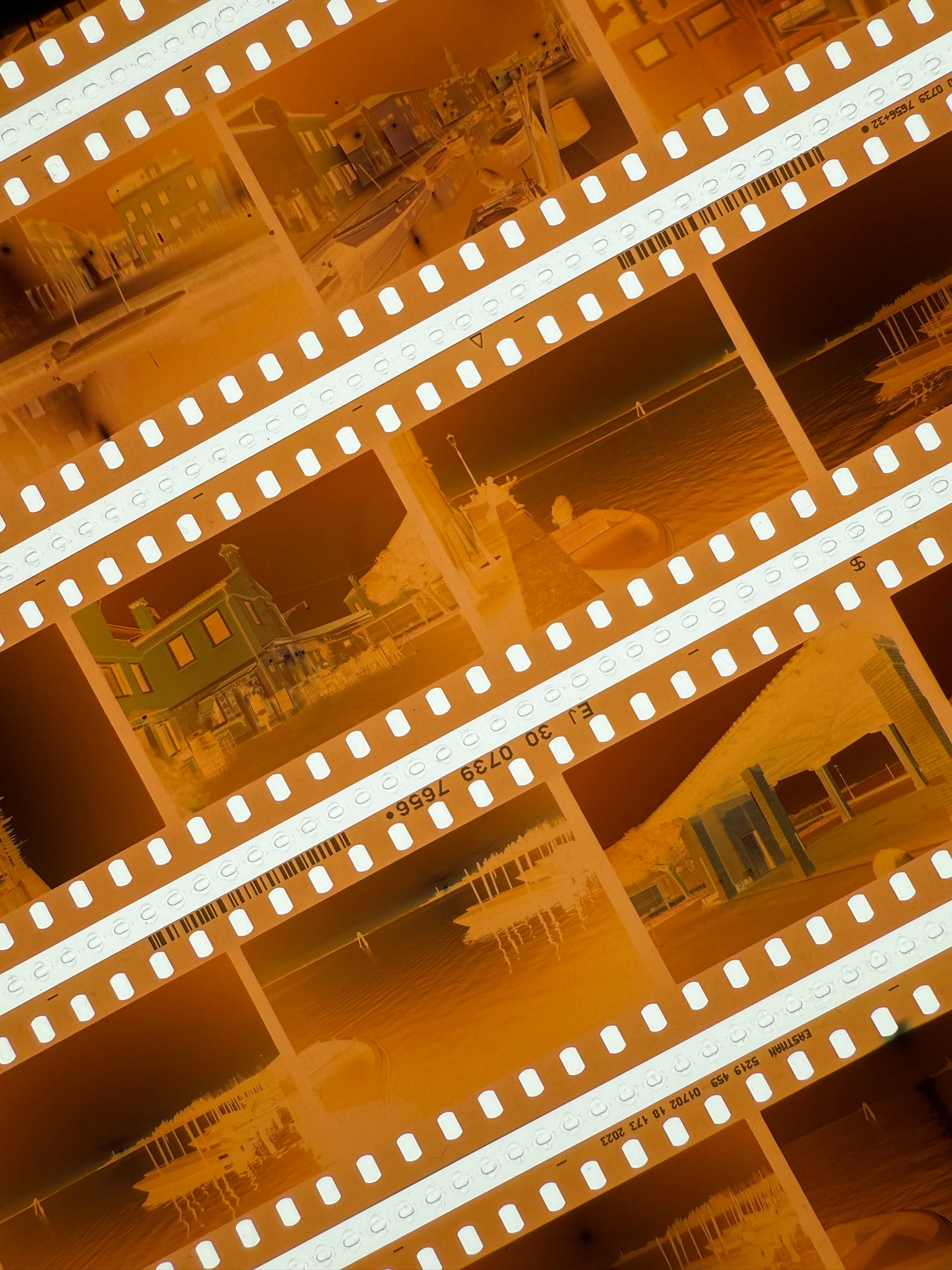 35mm Colour Film Process and Scan - C41